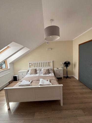 Double Room image 6