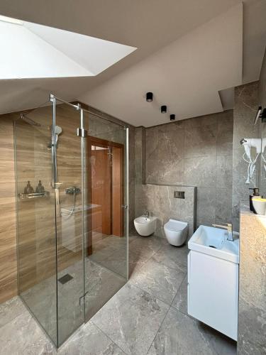Double Room image 7