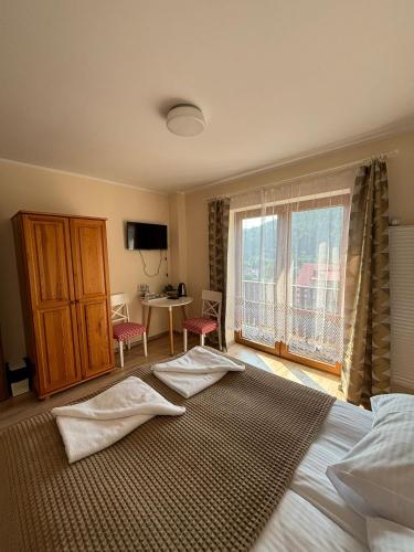 Double Room with Private External Bathroom image 1