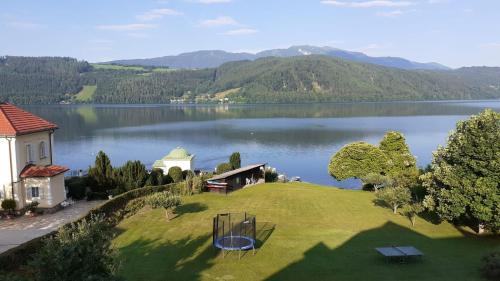 Ferienwohnungen Seerose direkt am See - image 12