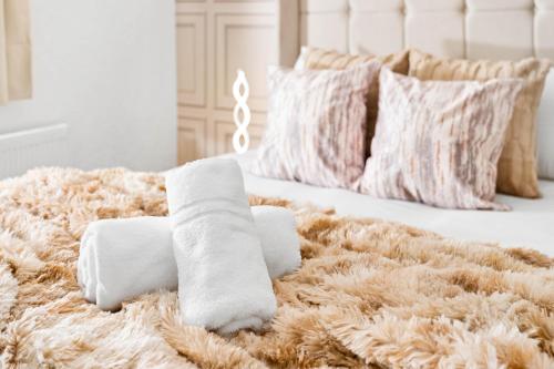Stylish 3-Bedroom House - Garden - Parking - Netflix 18M, Бирмингем (фото 10)