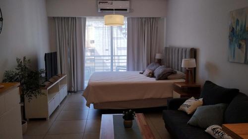 Studio Apartment image 4