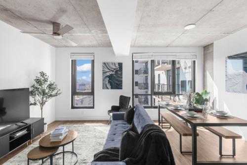 3BR Oasis with Skyline Views 11