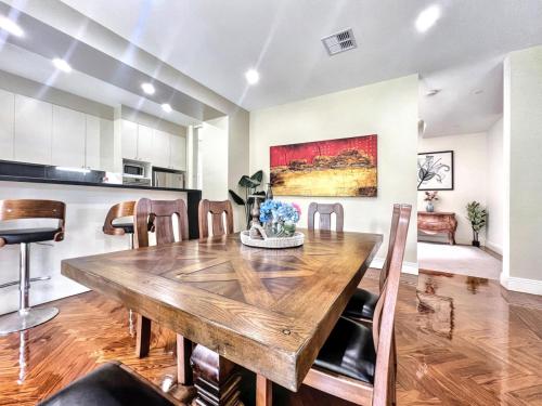 Rowen Manor House in Balwyn