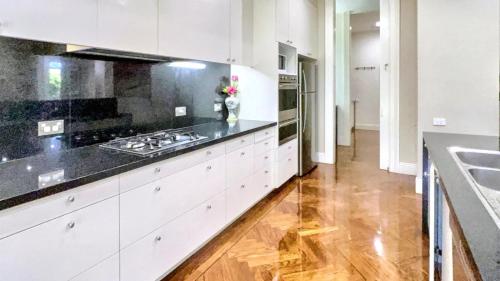 Rowen Manor House in Balwyn