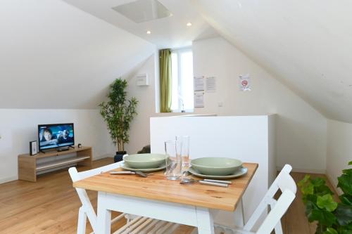 TC Residences - Charmant Appartement - Roisel