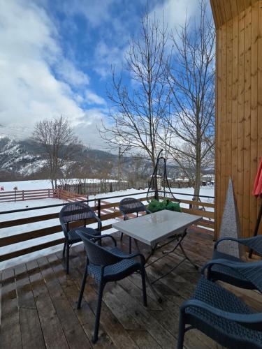 Chalet Weekend in Tsemi