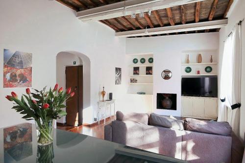 Pantheon Terrace 2 BR Apartment - image 9