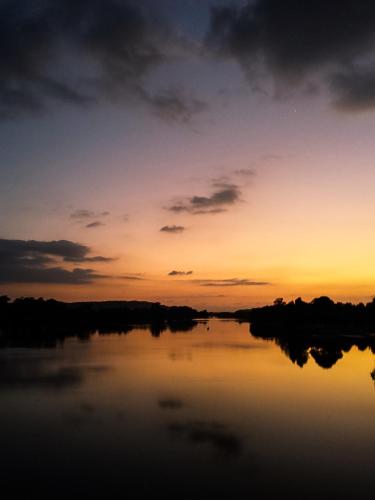 墨儒雅汽车旅馆