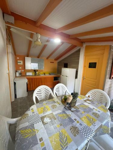 Gwada Rêves (Gwada Reves) in Μπεραρντ