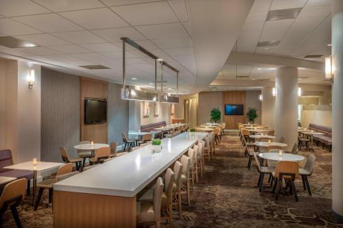 Residence Inn by Marriott Washington DC National Mall - image 6