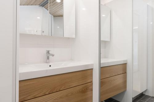 Glorious penthouse with private sauna and jacuzzi, Helsinki (foto 8)