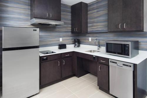 Residence Inn by Marriott Knoxville Downtown - image 11