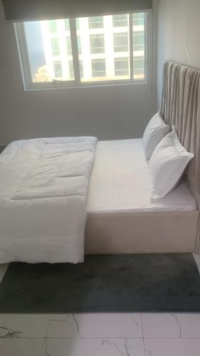 Sea view apartment with balcony Sea view apartment with balcony