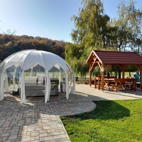 สภาพแวดล้อมโดยรอบ, Mátra Gold Vendégház (Matra Gold Vendeghaz) in มาทรัสเซนทิเมอร์