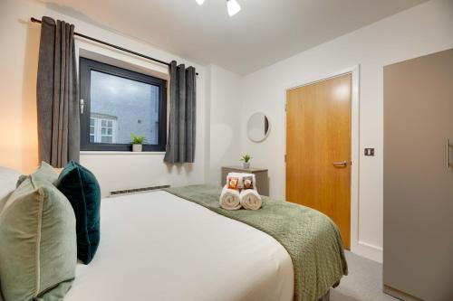 Friarsgate Apartments 4A by Week2Week, Newcastle upon Tyne (photo 10)