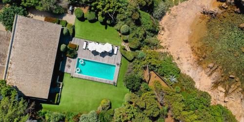 VILLA GIRELLES- pieds dans l'eau, piscine, vue mer, 5 chambres gîte à louer Pietrosella