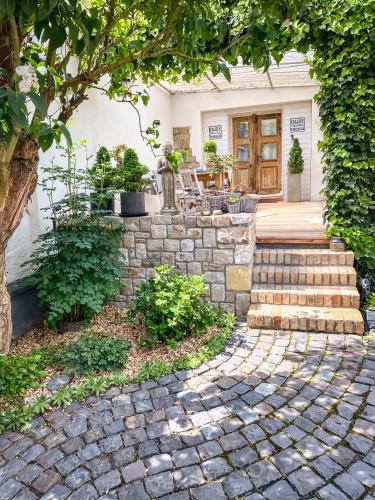 Zuhause bei ELLEN Zuhause bei ELLEN