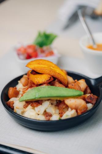 Restoran, Hotel Miraflores in Ambato