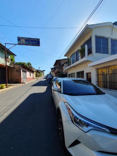 المنطقة المحيطة, Zacatecoluca House in San Vicente