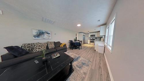 Brick Beauty Fayetteville 3 bedroom Mins from Downtown in Fayetteville, USA