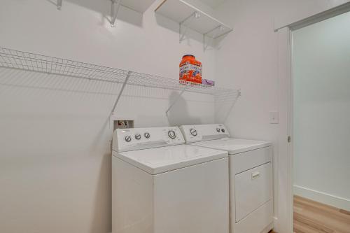 15 Mi to Sundance Pet-Friendly Condo in Vineyard 15 Mi to Sundance Pet-Friendly Condo in Vineyard