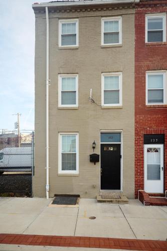 Cozy Home Close to Inner Harbor in Baltimore, USA
