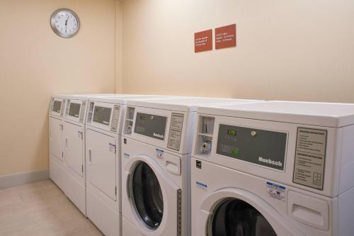 TownePlace Suites by Marriott Grand Rapids Airport - image 11