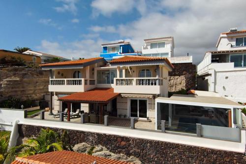 Deluxe Villa image 4
