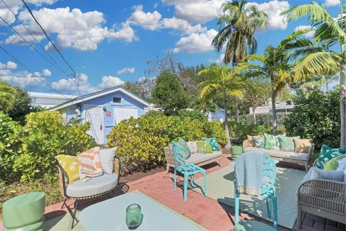 Tropical Cottages - image 12