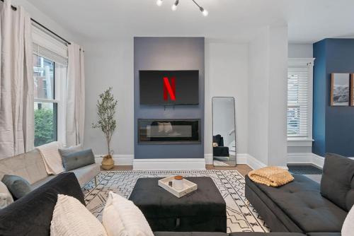 Minutes to Arena District - Foosball & Game Area