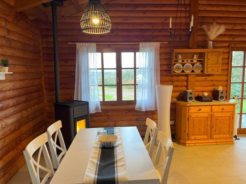 Iekārtas, FERIENHAUS FERIENWOHNUNG EIFEL-ARDENNEN BLOCKHAUS Viebighaus in Buchet