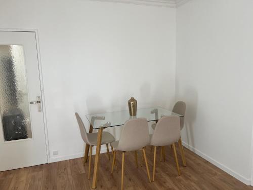 Appartement renove situe aux portes de Paris in Villeneuve-la-Garenne