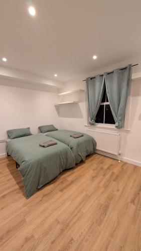 London Westfield Kensington Stay, Londyn