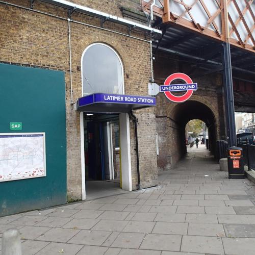 London Westfield Kensington Stay near St. Pius X Catholic Church
