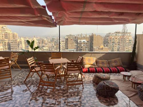 Green hostel near Ibu Tulun mecset