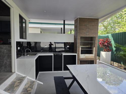 Casa Tucan 2bdr beach house AC BBQ Playa Blanca in La Palma