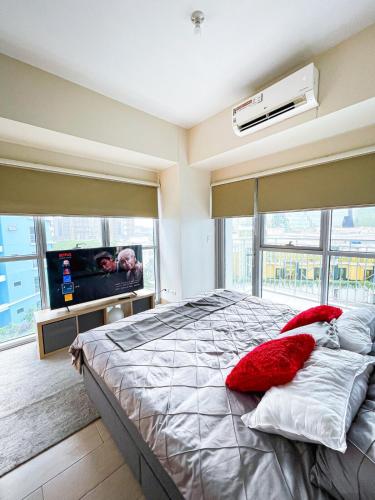 Luxury 2BR Corner near Solaire & Okada II Sunset, Manila