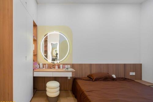 One-Bedroom Apartment image 6