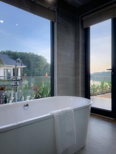 Bad, Lamori Resort & Spa in Thanh Hóa