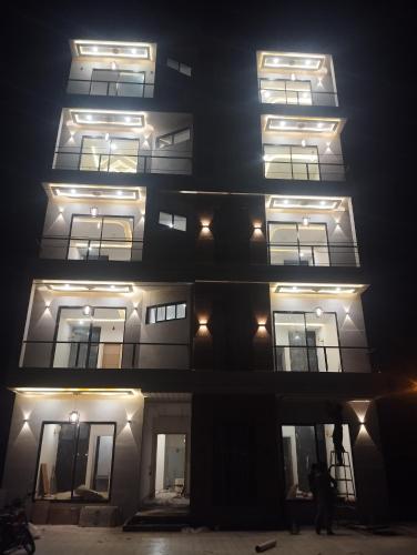 Superior Apartment with Balcony image 6