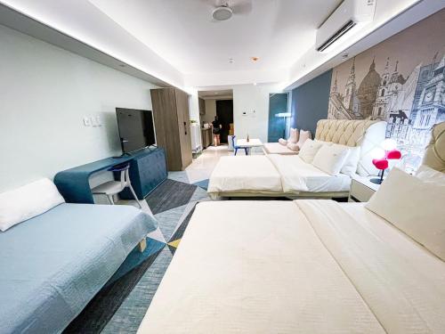 Luxury Penthouse near Solaire, City of Dreams, Manila