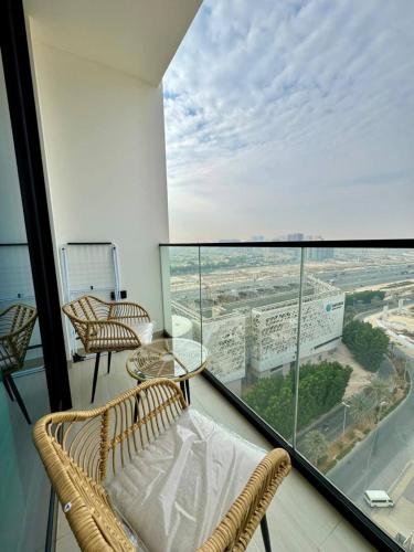 Modern & Elegant 1br Apartment In Jvc near Dubai Sports City