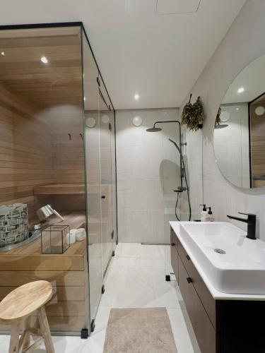 Hidden Gem with Private Sauna, In City Center, Helsinki (photo 4)