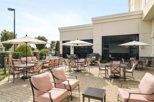 Photo - Embassy Suites Chattanooga Hamilton Place