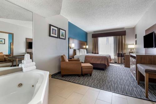 Quality Inn & Suites I-35 E/Walnut Hill in Northwest Dallas