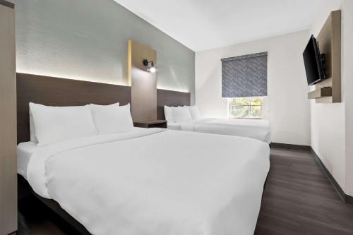MainStay Suites Columbia Harbison in Columbia, USA