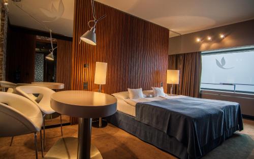 Superior Room image 5