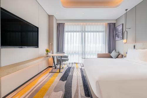 room detail thumbnail 1