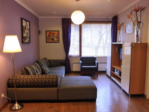 Parkview Apartments - image 2